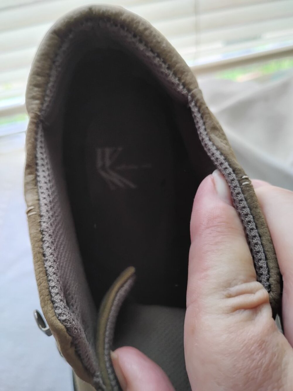 White Mountain Leather Ankle Boot, New - Picture 5 of 5
